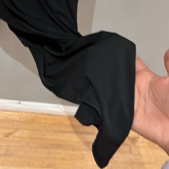 MAC DUGGAL
Black One Shoulder Asymmetrical Hem Flowy Dress NWT - Picture 11 of 12